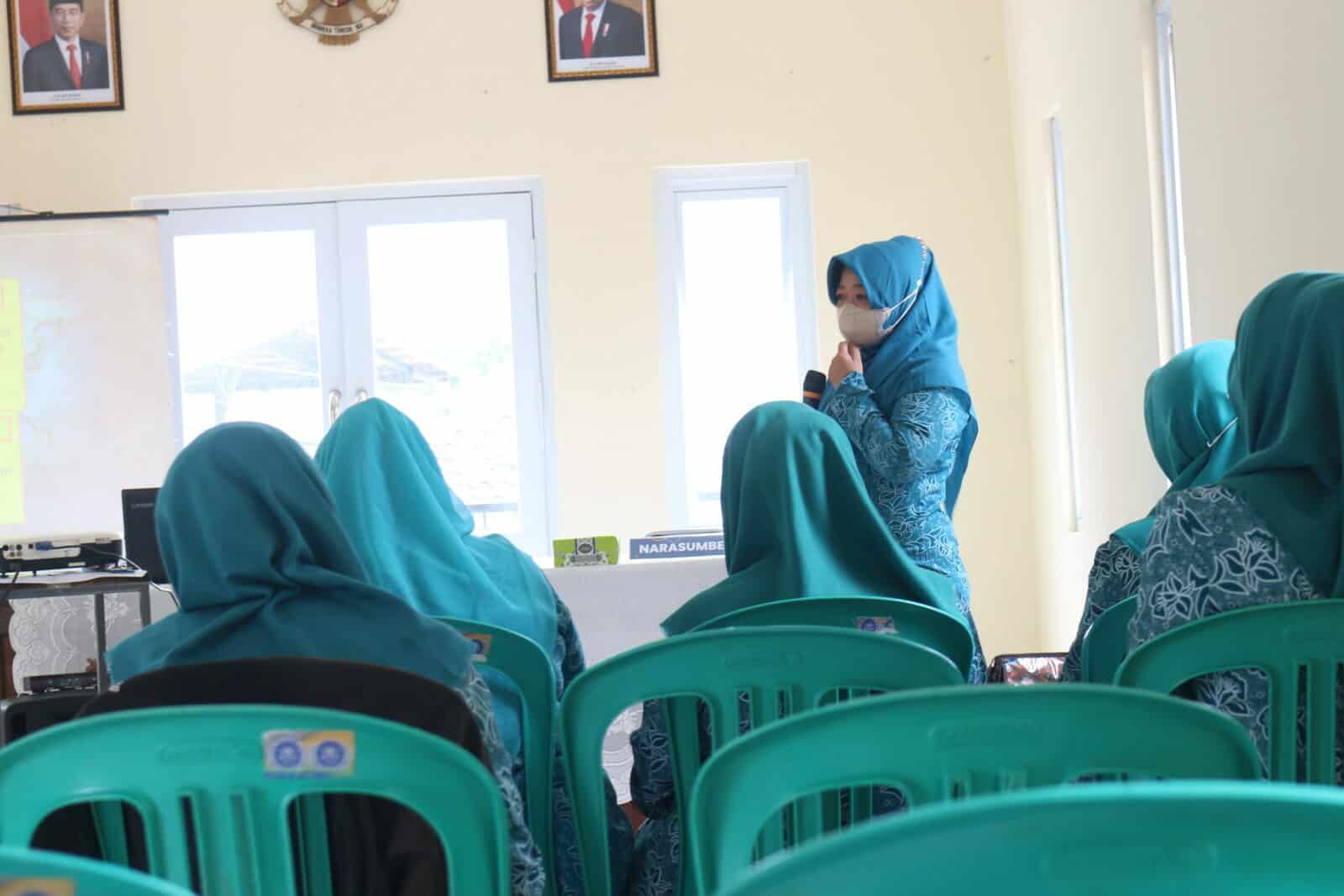 PKK dan BNN Sumedang Bergerak Membangun Keluarga Anti Narkoba PKK dan BNN Sumedang Bergerak Membangun Keluarga Anti Narkoba