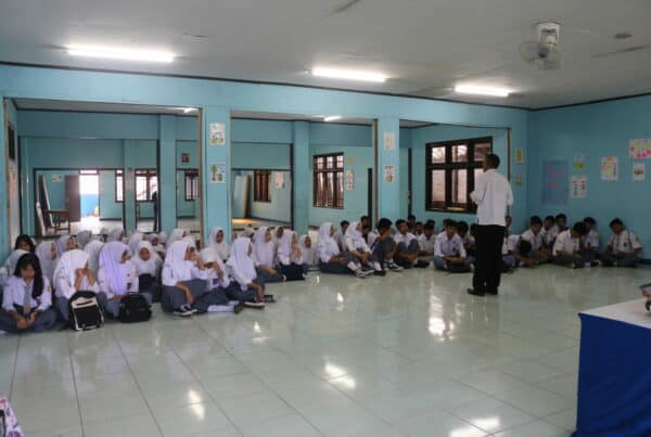 Mencegah Narkotika, Membangun Solidaritas: BNN Sumedang dan SMK Muhammadiyah 2 Gelar Dialog P4GN