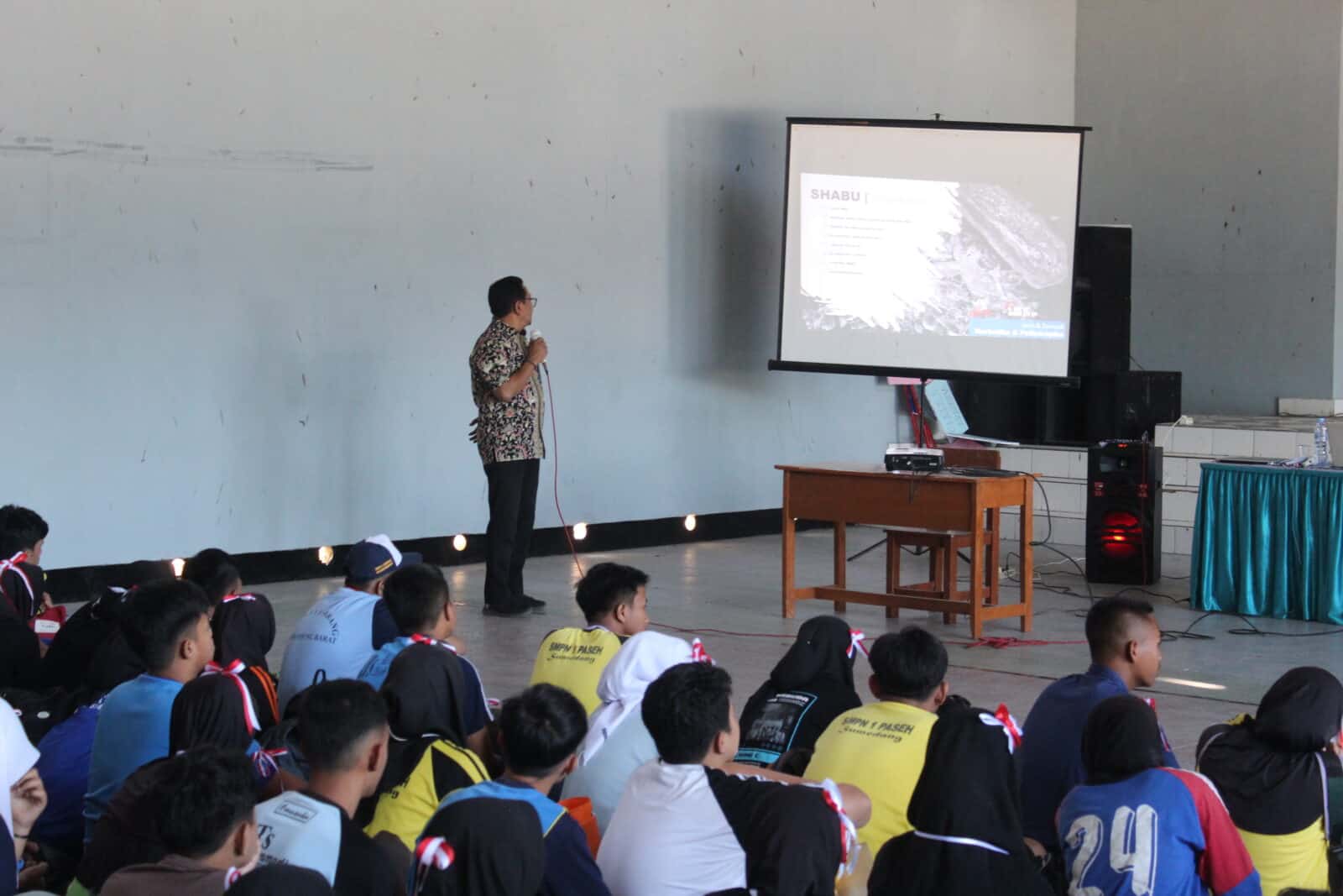 SMK Negeri 2 Cimalaka dan BNN Sumedang Bersinergi dalam Menyadarkan Bahaya Narkoba pada MPLS IMG 1029