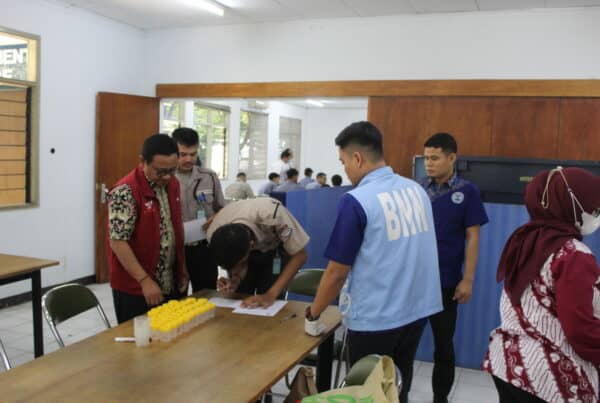 BNN Sumedang Gandeng Industri: PT. Polyfin Canggih Bersihkan Lingkungan Kerja dari Narkoba BNN Sumedang Gandeng Industri: PT. Polyfin Canggih Bersihkan Lingkungan Kerja dari Narkoba